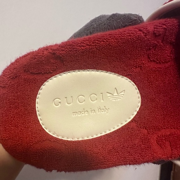 AUTHENTIC GUCCI x ADIDAS SLIDE - Picture 6 of 10